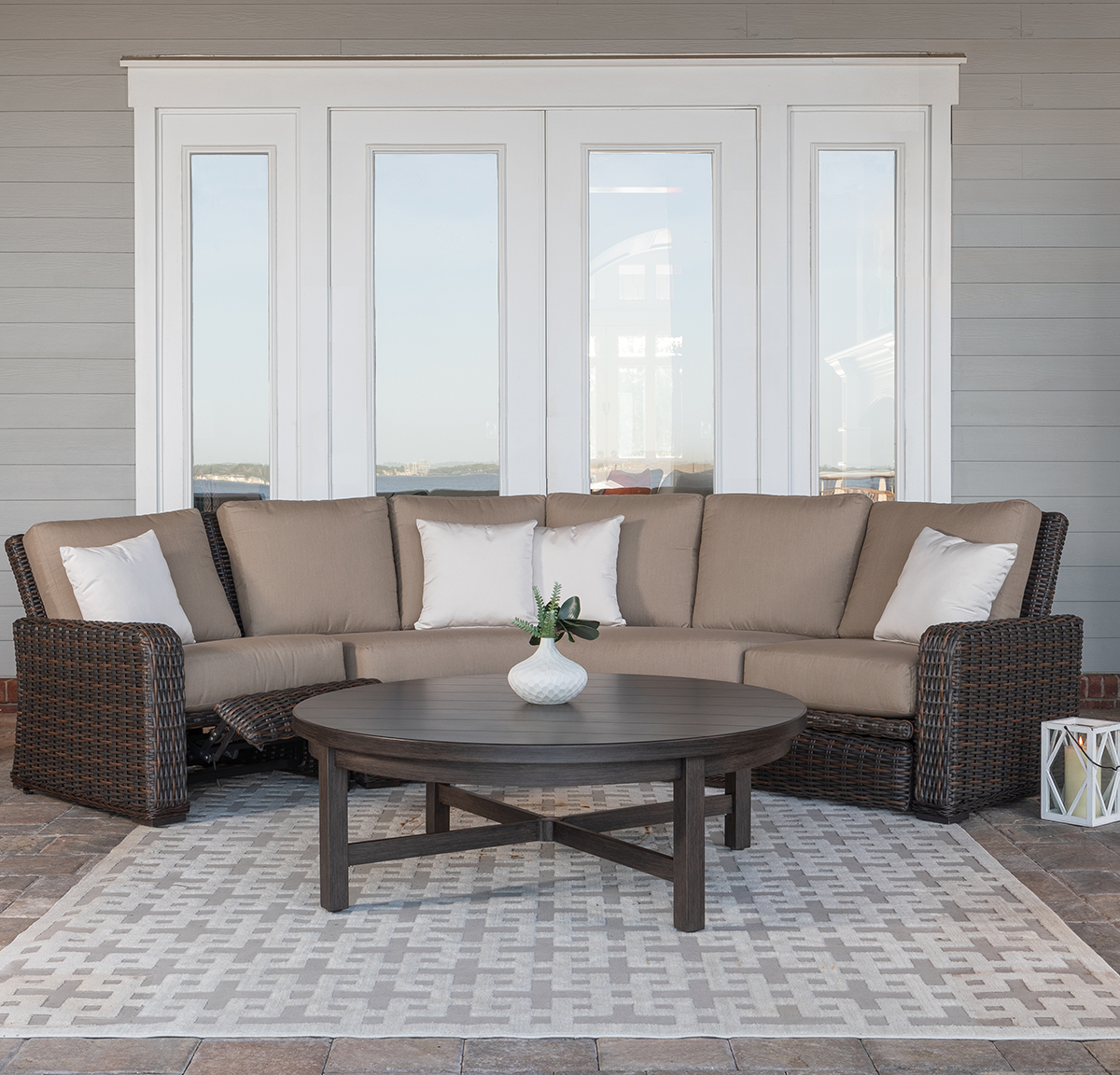 Ebel Casual Outdoor Furniture