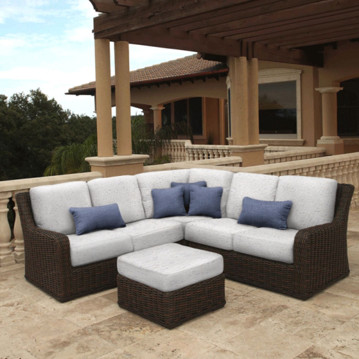 Laurent 90° Square Corner Section with 6" NON-WELTED cushions