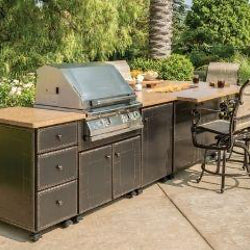 Outdoor Kitchen with Grill and Side Burners