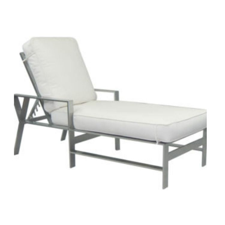 Trento Cushioned Chaise Lounge